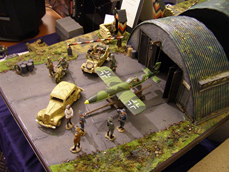 hanger10.jpg