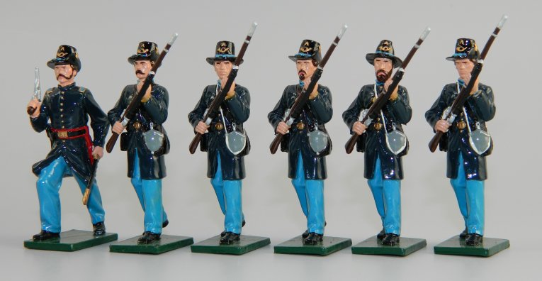 Officer & Five Iron Brigade Infantry Advancing