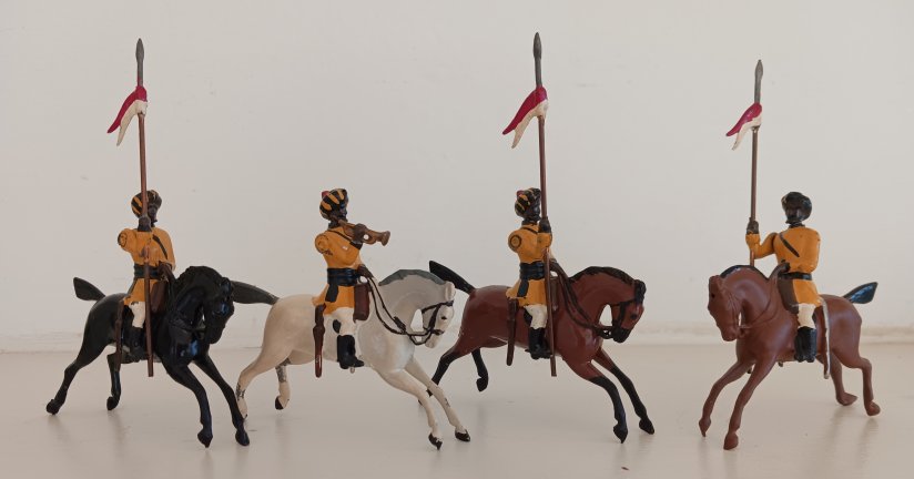 1st Duke of Yorks Lancers (Skinner's Horse) - Officer and 5 Lancers
