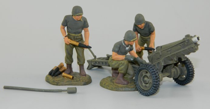US Paratroopers with 75MM Howitzer