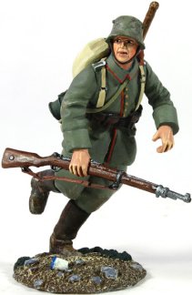 1916-18 German Infantry Pioneer Running