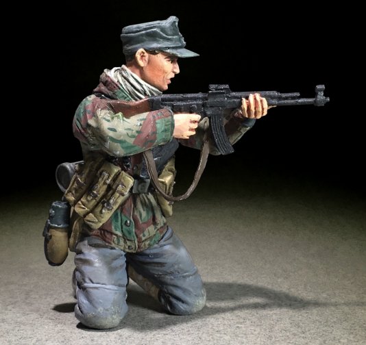 German Volksgrenadier in Parka Kneeling Firing Stg44, 1944-45, No.1