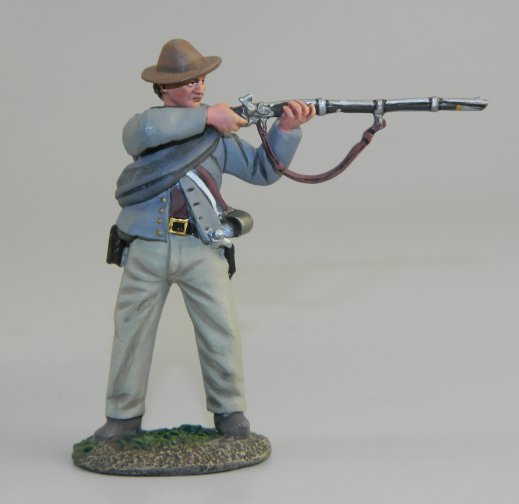 Confederate Infantry in Slouch Hat w/Blanket Roll - Standing Firing