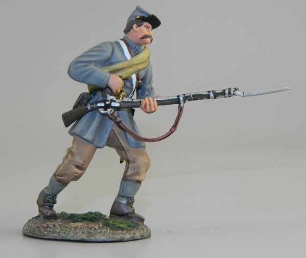 Confederate Infantry in Frock Coat Advancing #1
