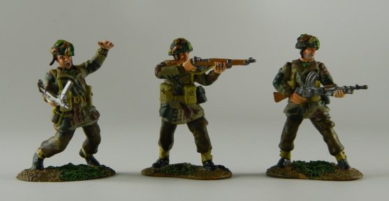 British Paratroopers Advancing Set