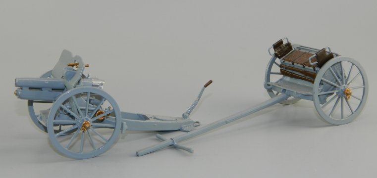 WWI 4.5 Howitzer with Limber and 4-man Khaki Detachment