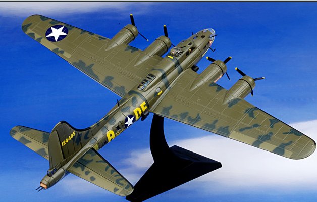 Boeing B-17F Flying Fortress, USAAF 91st BG, 324th BS, #41-24485 Memphis Belle
