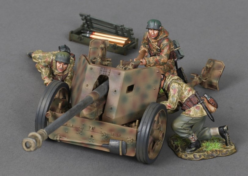 Pak 40 75mm Anti Tank Gun with Crew