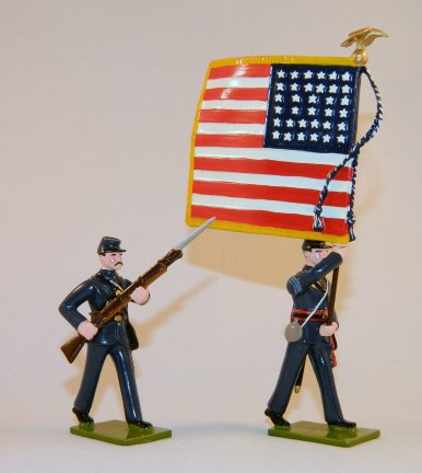 20th Maine Volunteers – Sergeant w/National Flag & Private Firing