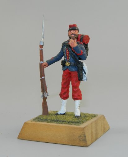 Zouave Solider Smoking Pipe - Wooden Base