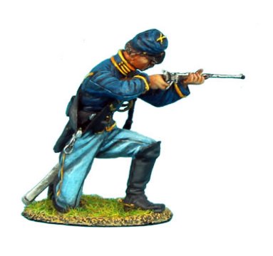 Union Dismounted Cavalry Trooper Kneeling Firing