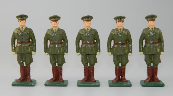 China Horse Marines Dismounted in Greens & Barracks Covers