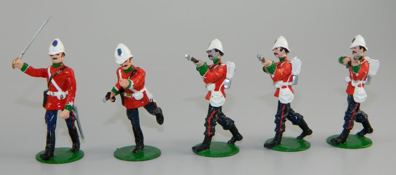 British Redcoats Officer & Advancing Soldiers