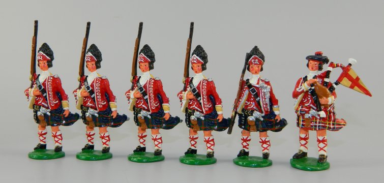 Black Watch Standing w/Piper