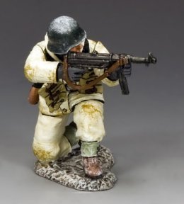 Kneeling Aiming MP40
