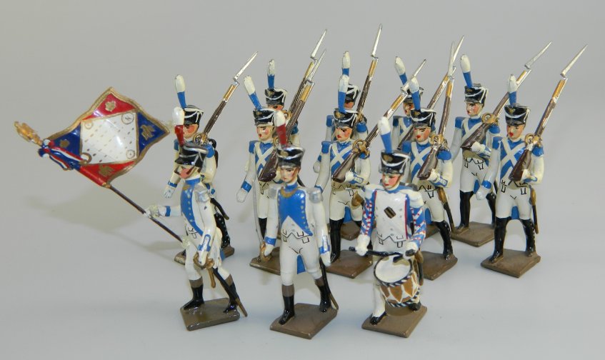 French Napoleonic Soldiers - Flagbearer, Officer, Drummer & 9 Soldiers