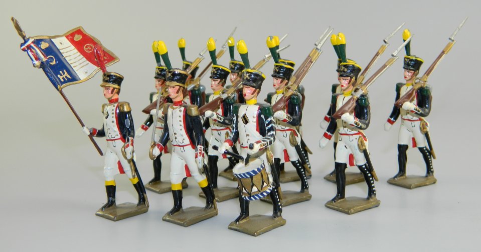 French Napoleonic Soldiers - Flagbearer, Officer, Drummer & 9 Soldiers