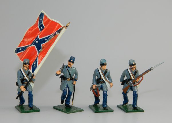 CSA Marines – Officer w/Pistol, Flagbearer, 2 Advancing