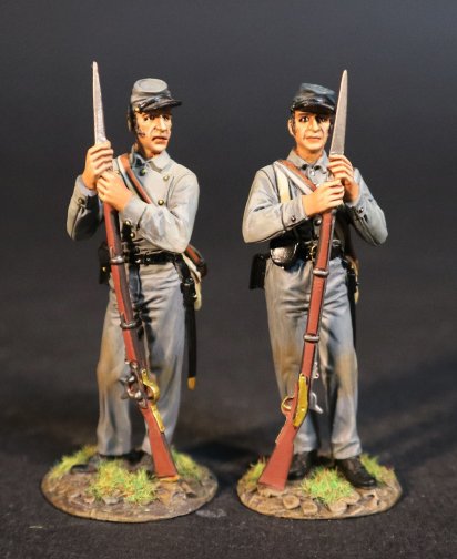 Two Infantry Standing, 5th VA Regt., Army of the Shenandoah