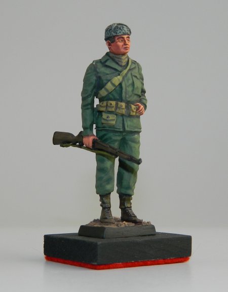 China Legation Guard Marine w/Fur Cap & Rifle