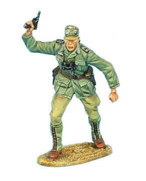 Das Deutsche Afrika Korps Oberleutnant with Pistol