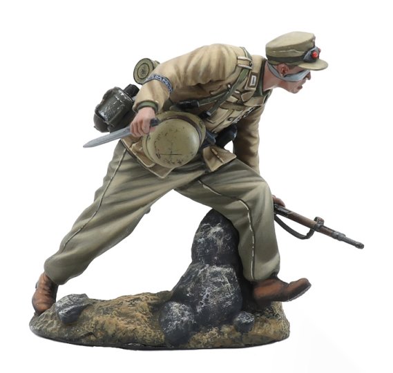 Das Deutsche Afrika Korps with Rifle and Knife Drawn