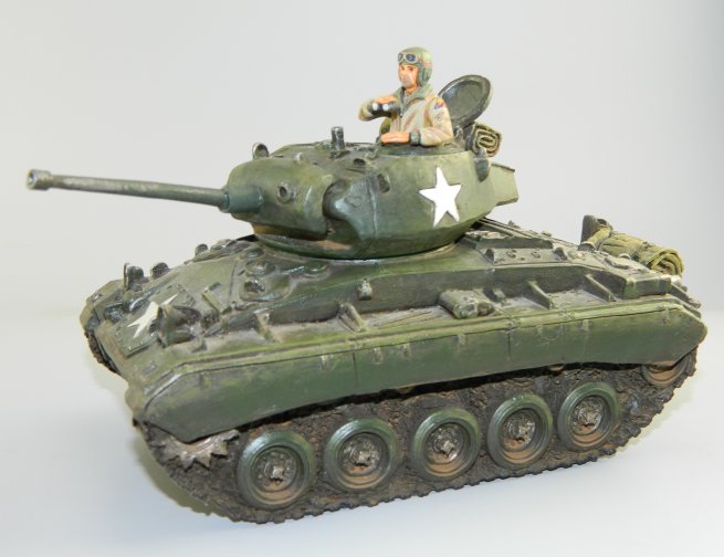 US Chaffee Tank with Commander