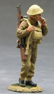 Walking Rifleman with Helmet