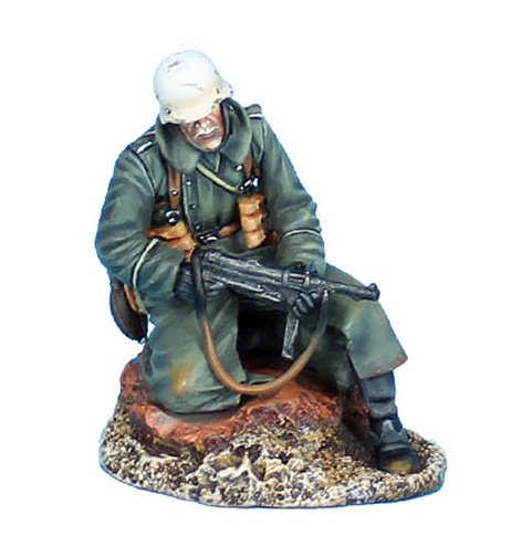 German Kneeling in Greatcoat with MP40