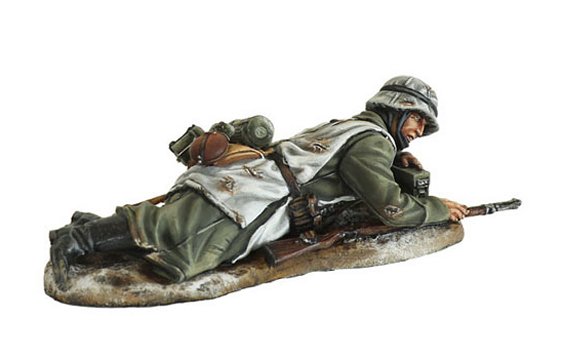 German Winter MG34 Gunner Assistant