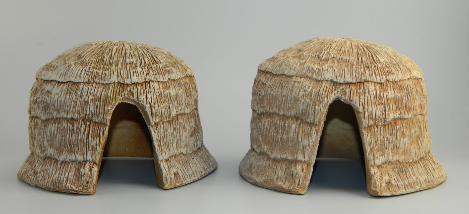 Two Foam Grass/Straw Huts