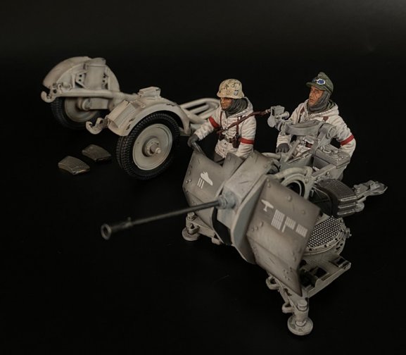 Winter German 20mm Flak38 Gun & Gun Crew