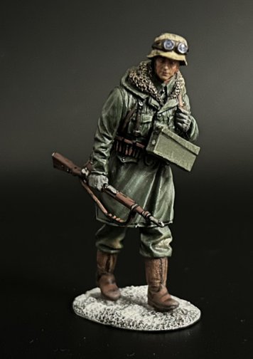 LSSAH Rifleman Marching in Helmet with Windproof Glasses