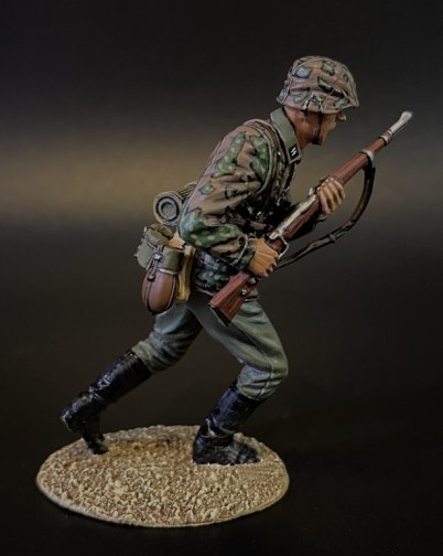 Das Reich SS Soldier Leading the Charge