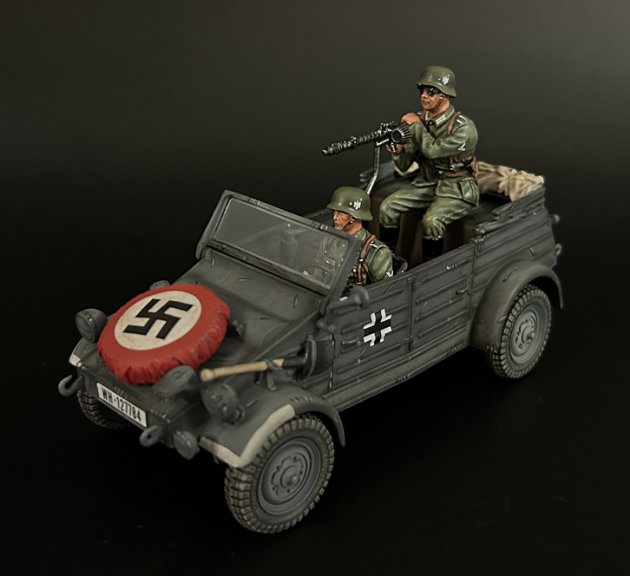 Wehrmacht Type 82 Kübelwagen with Machine Gun