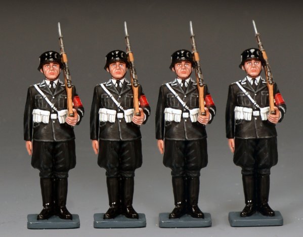 Leibstandarte At Attention x 4