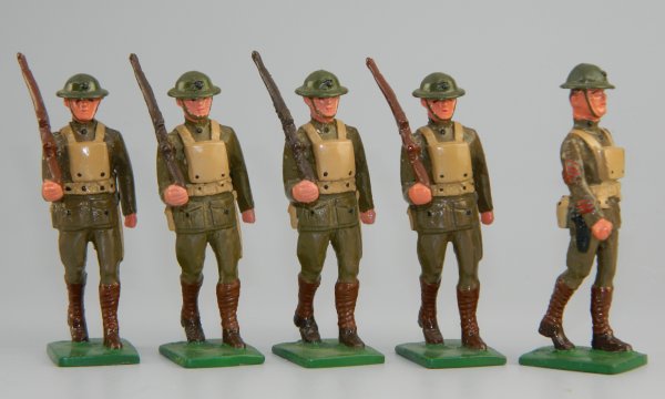 WWI Marines - Gunnery Sergeant & 4 Marines Marching at Right Shoulder Arms