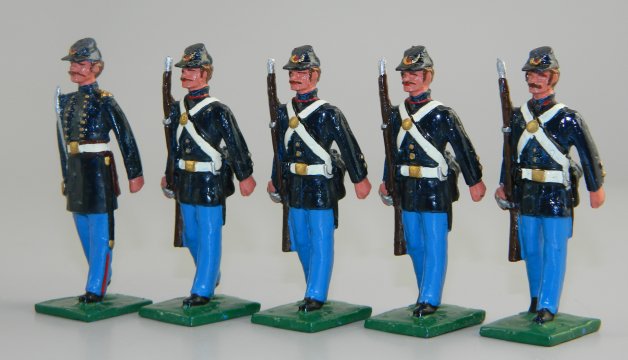 US Civil War Marines in Field Service Uniforms - Officer & 4 Marines at Carry Arms