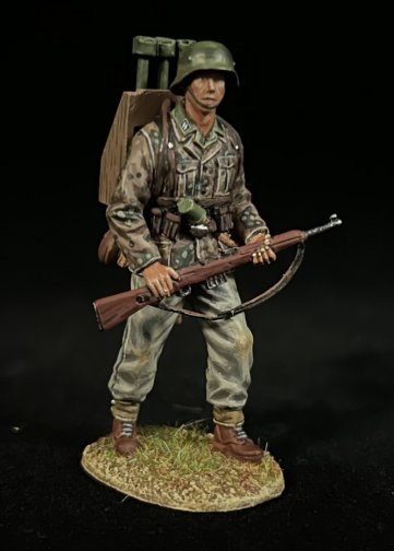 Waffen-SS Panzerschreck Secondary Shooter