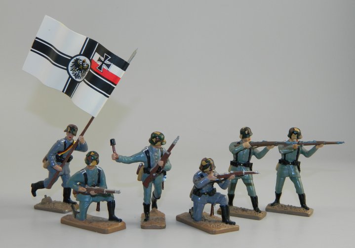 WWII German Infantry with Flagbearer