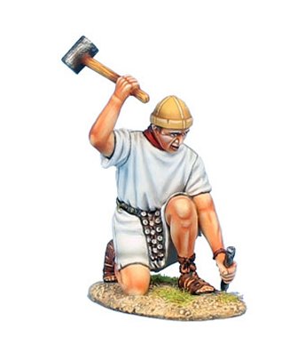 Imperial Roman Legionary with Hammer - White Tunic