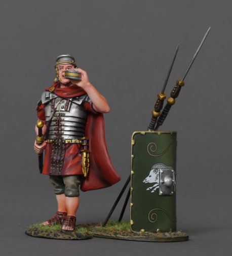 Roman Soldier in Cloak w/Canteen - 19th Legion Green Shield