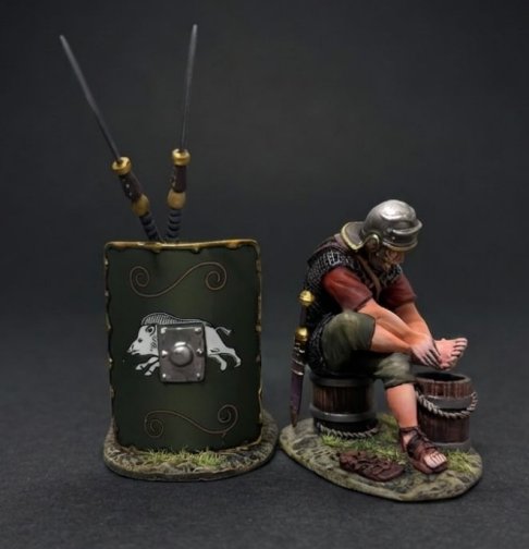 Roman Washerman with Green Shield