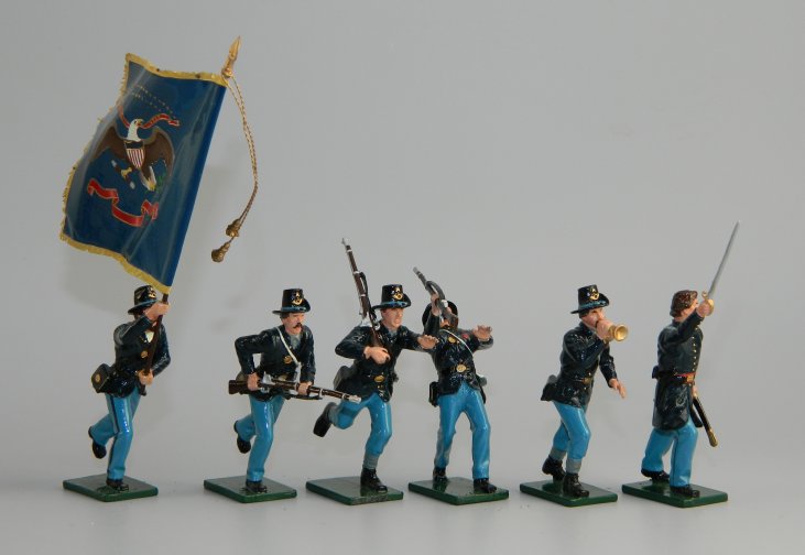 "Iron Brigade Forever!" Officer, Bugler, Flagbearer & 3 Infantry Advancing