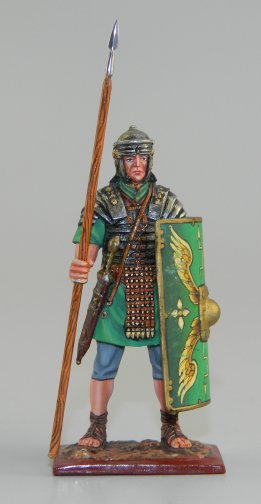 Roman Legionnaire with Pilum & Green Shield