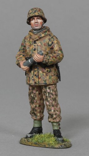 Gun Crew Loader #1 with Shell