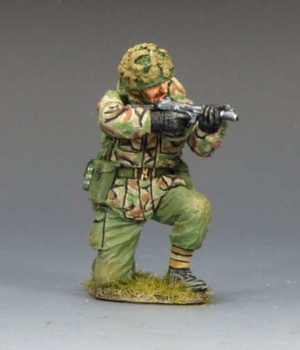 Kneeling Para w/Sterling S.M.G.