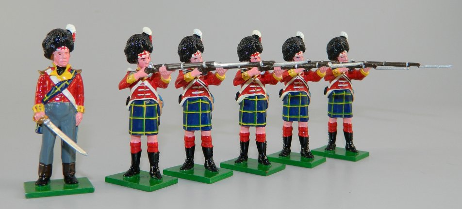 Gordon Highlanders Standing Firing w/Officer - Waterloo