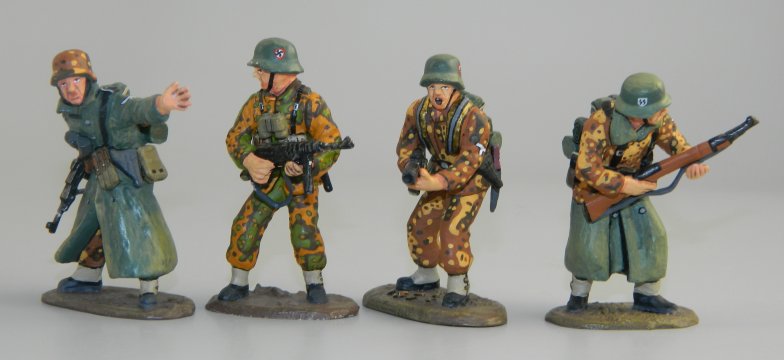 Four Figure Attacking Set