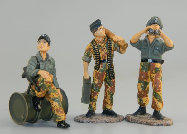 Four Figure Tank Crew